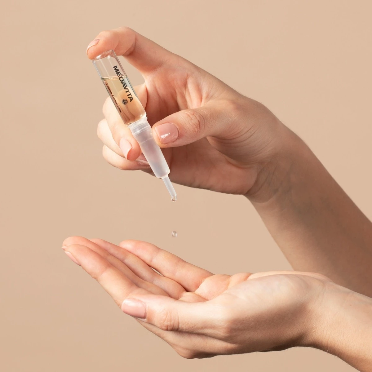 Fiale Medavita Lotion Concentrée Super 12flx7ml - Trattamento Intensivo Anticaduta 5 Fiale Medavita Lotion Concentrée Super 12flx7ml - Trattamento Intensivo Anticaduta - immagine 3